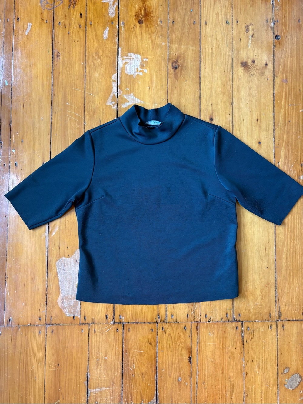 Zara Deep Green Mock-Neck Short Sleeve Top